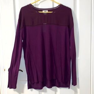 New long sleeve light purple Old Navy shirt. Size Medium